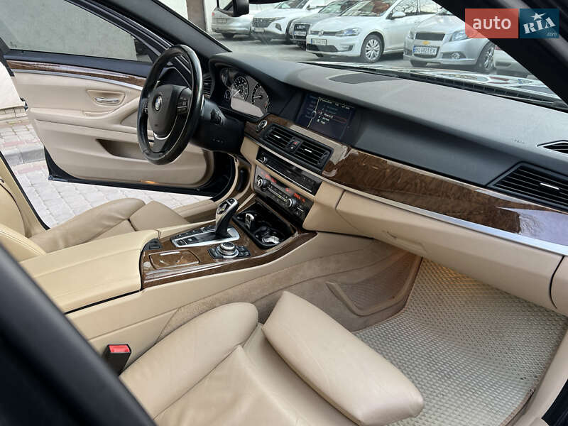 Седан BMW 5 Series 2012 в Тернополе