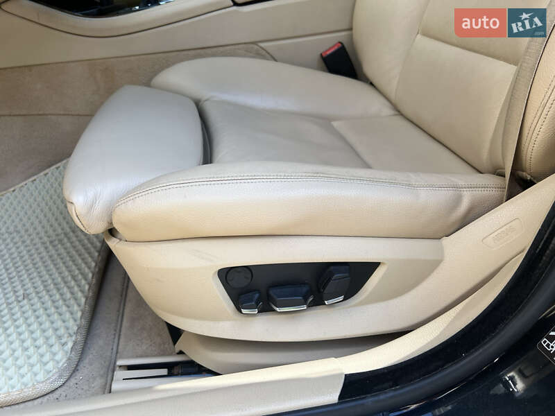 Седан BMW 5 Series 2012 в Тернополе