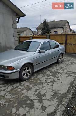 Седан BMW 5 Series 1997 в Хоросткові