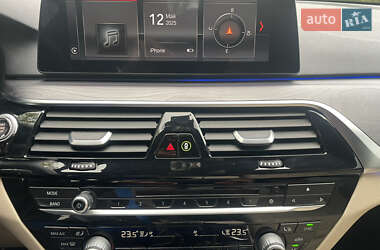 Седан BMW 5 Series 2019 в 