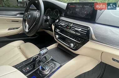 Седан BMW 5 Series 2019 в 