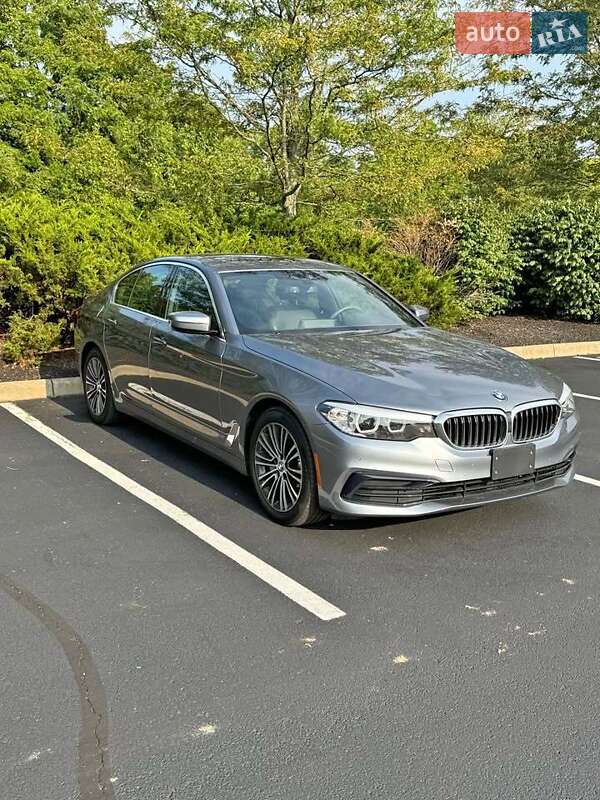 Седан BMW 5 Series 2019 в 