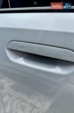 Седан BMW 5 Series 2024 в 