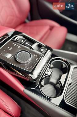 Седан BMW 5 Series 2024 в 