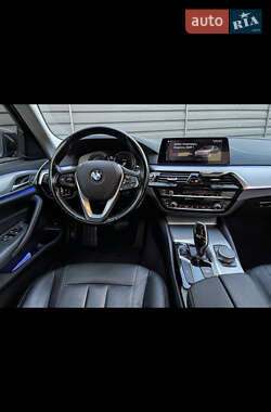 Седан BMW 5 Series 2018 в 
