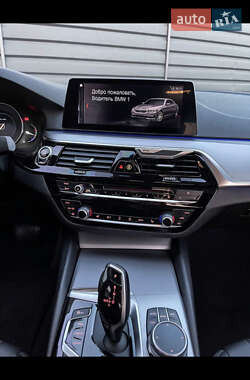 Седан BMW 5 Series 2018 в 