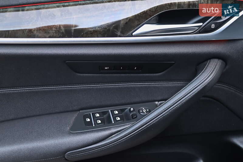 Седан BMW 5 Series 2017 в Кременчуці