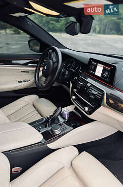 Седан BMW 5 Series 2017 в 