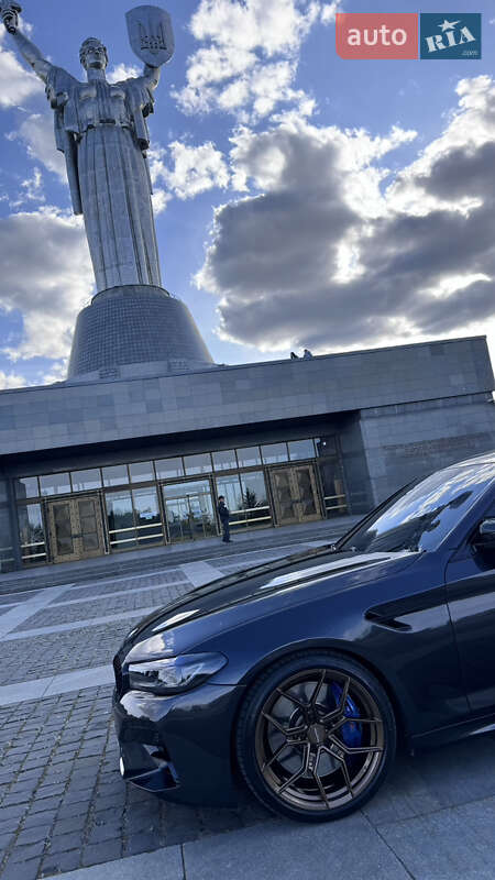 Седан BMW 5 Series 2018 в Киеве фото 3 Седан BMW 5 Series 2018 в Киеве