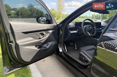 Седан BMW 5 Series 2024 в 