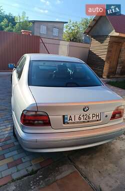 Седан BMW 5 Series 2001 в 