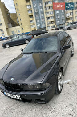 Седан BMW 5 Series 2002 в 