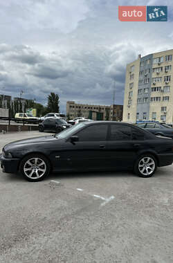 Седан BMW 5 Series 2002 в 