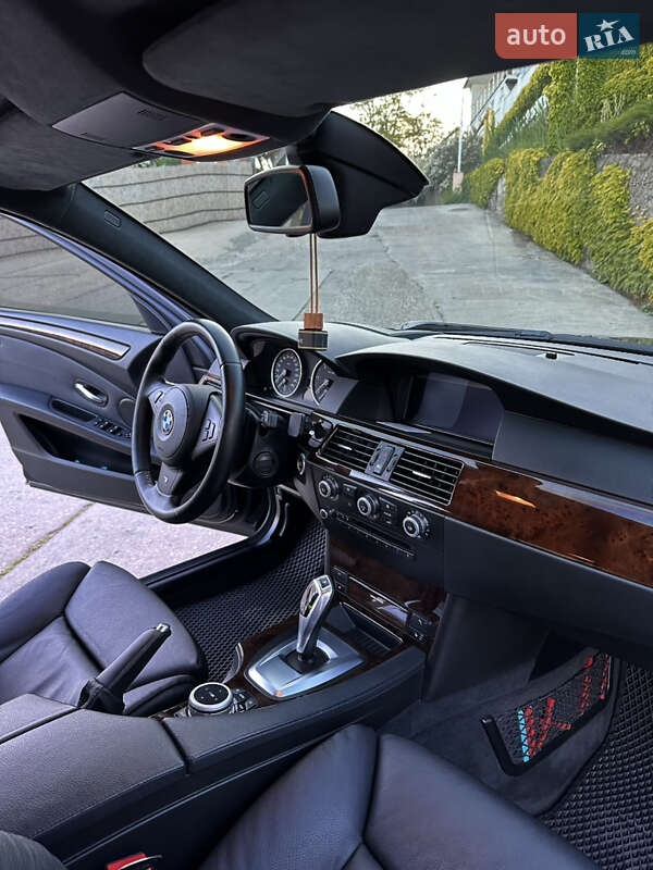 Седан BMW 5 Series 2009 в Одесі