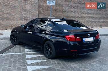 Седан BMW 5 Series 2011 в 