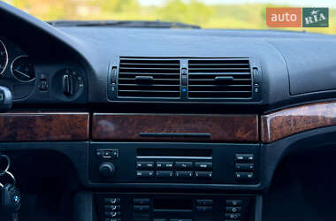 Седан BMW 5 Series 1999 в 