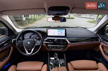 Седан BMW 5 Series 2021 в 