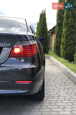 Седан BMW 5 Series 2008 в 