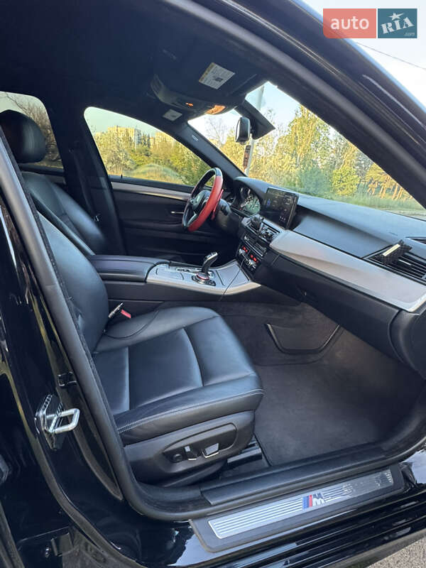 Седан BMW 5 Series 2015 в Миколаєві