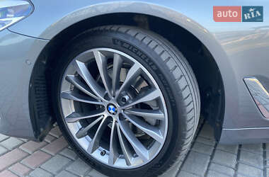 Седан BMW 5 Series 2019 в 
