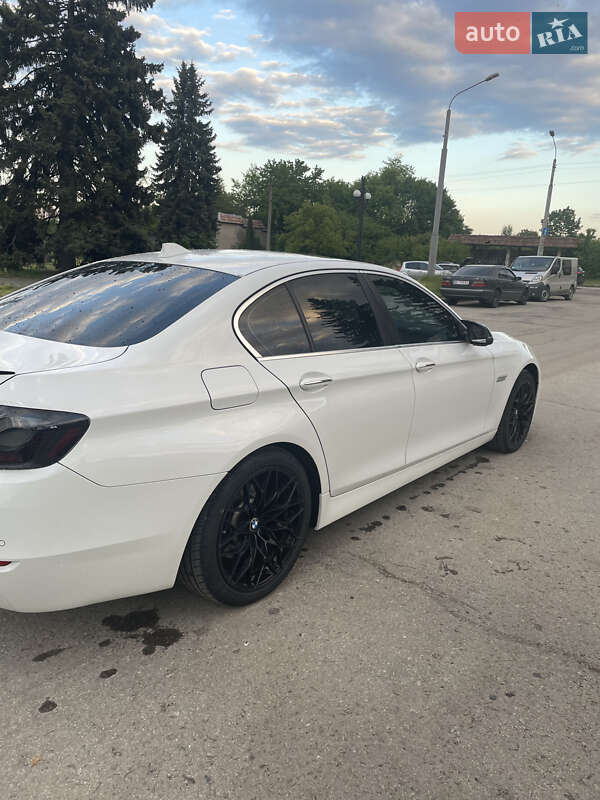 Седан BMW 5 Series 2014 в Ивано-Франковске