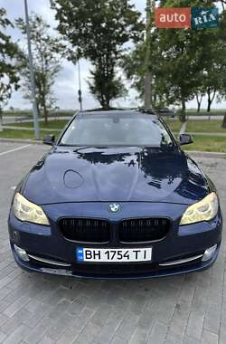Седан BMW 5 Series 2012 в 