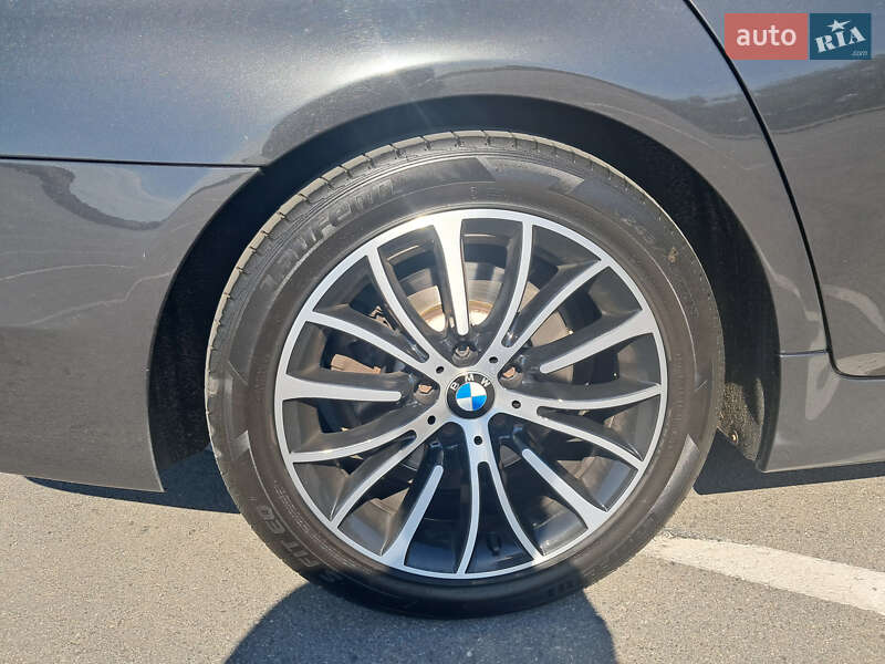 Седан BMW 5 Series 2013 в Днепре