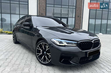 Седан BMW 5 Series 2017 в 
