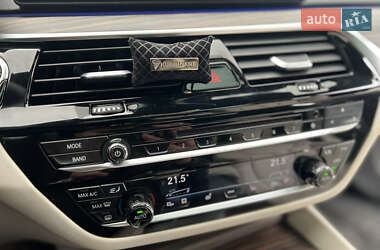 Седан BMW 5 Series 2017 в 
