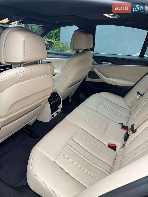 Седан BMW 5 Series 2018 в Хмельницком