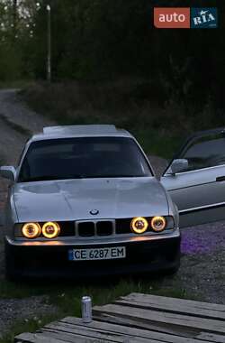 Седан BMW 5 Series 1989 в Кутах