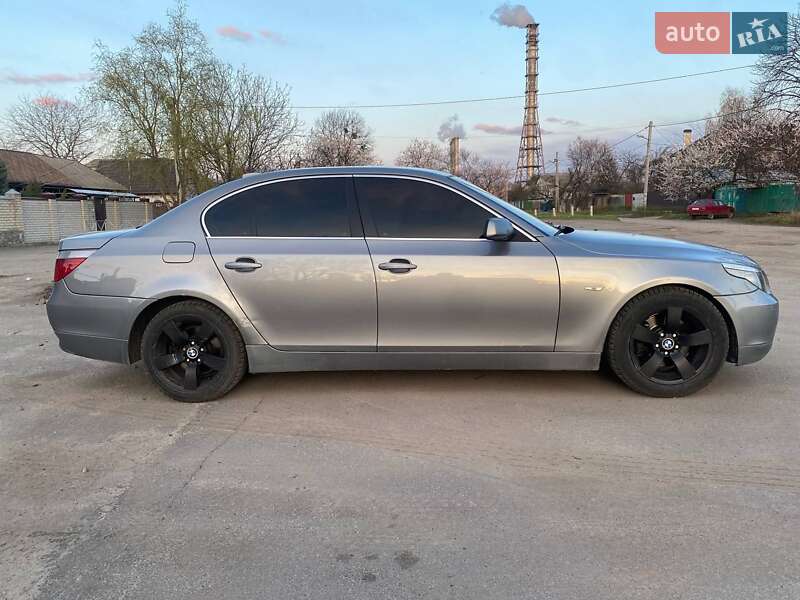 Седан BMW 5 Series 2003 в Харькове