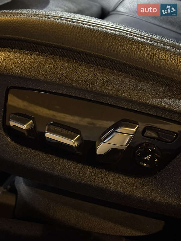 Седан BMW 5 Series 2020 в Києві