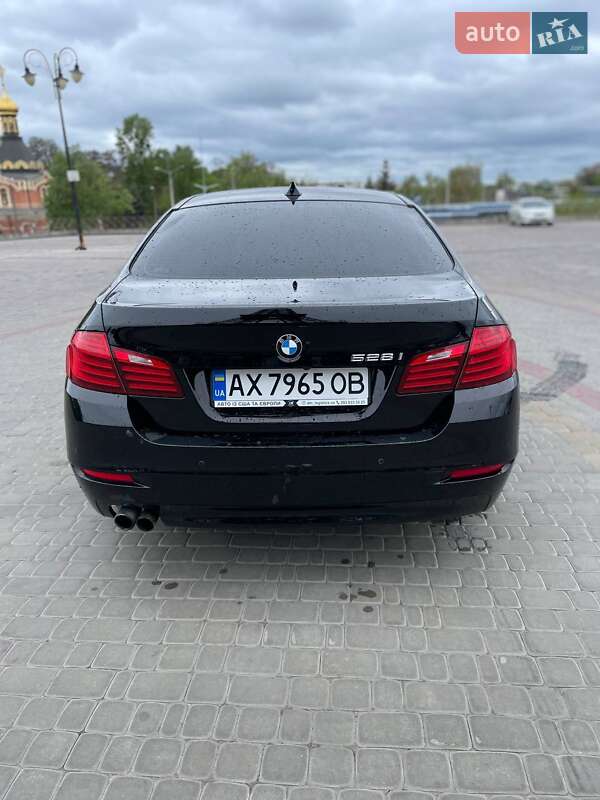 Седан BMW 5 Series 2014 в Харкові