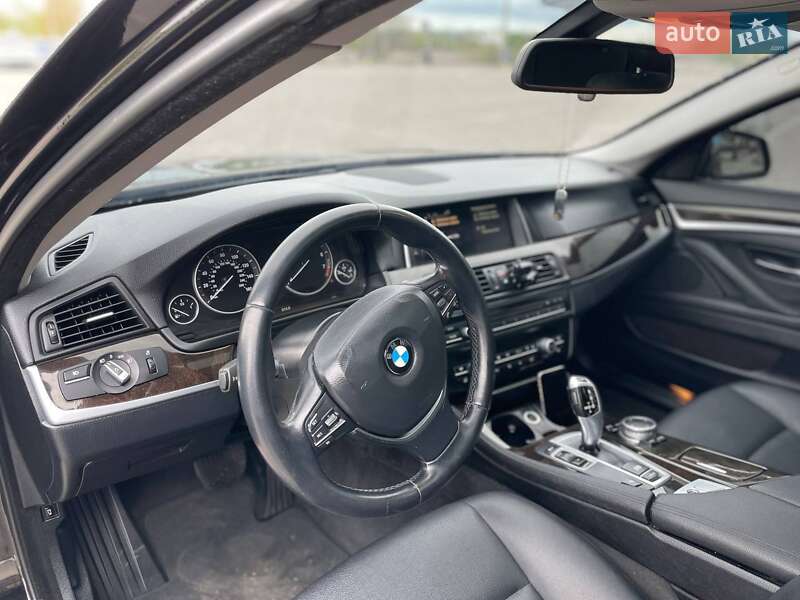 Седан BMW 5 Series 2014 в Харкові