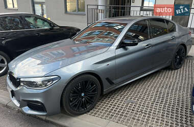 Седан BMW 5 Series 2017 в Львове