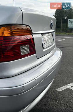 Седан BMW 5 Series 2000 в 