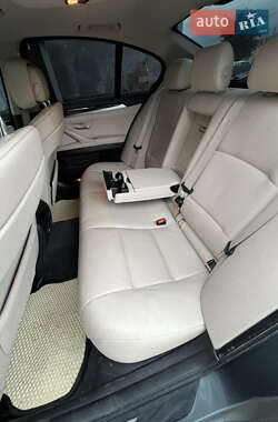 Седан BMW 5 Series 2012 в 