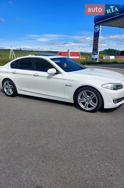 Седан BMW 5 Series 2012 в Ужгороді