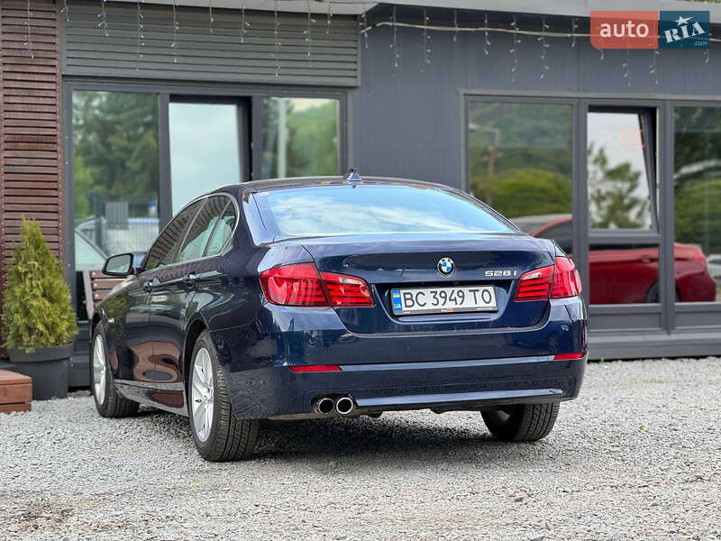 Седан BMW 5 Series 2013 в Львове