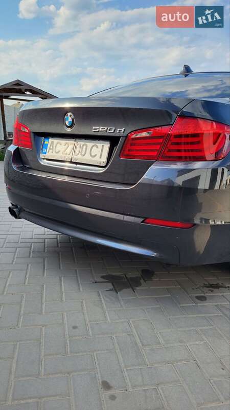Седан BMW 5 Series 2010 в Харькове