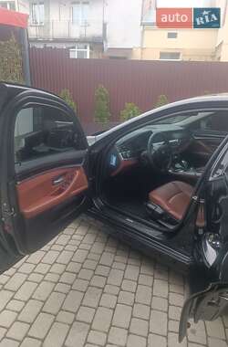 Седан BMW 5 Series 2012 в 
