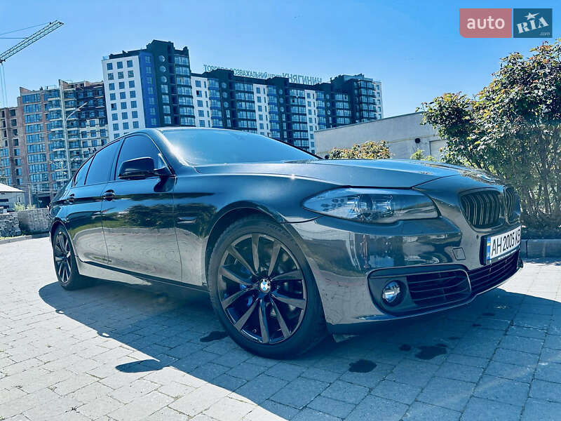 Седан BMW 5 Series 2011 в Краматорську