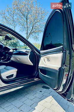 Седан BMW 5 Series 2011 в 