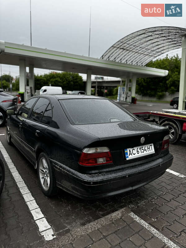 Седан BMW 5 Series 2001 в Луцке