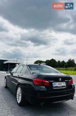 Седан BMW 5 Series 2012 в 