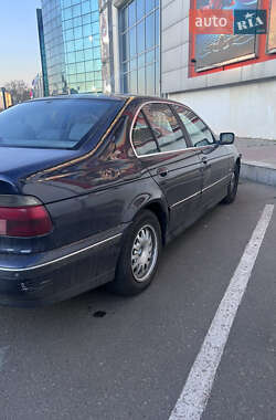 Седан BMW 5 Series 1999 в 