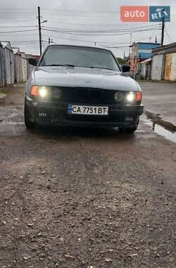 Седан BMW 5 Series 1989 в Кременчуці