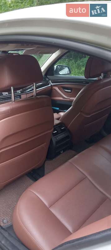 Седан BMW 5 Series 2013 в Кропивницькому