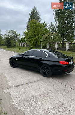 Седан BMW 5 Series 2011 в 